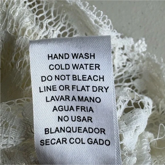 NWT Ruffle lace blouse small - Picture 9 of 9